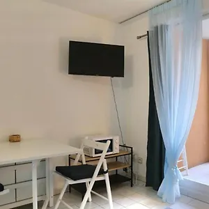 Azzurra , Beausoleil Francia